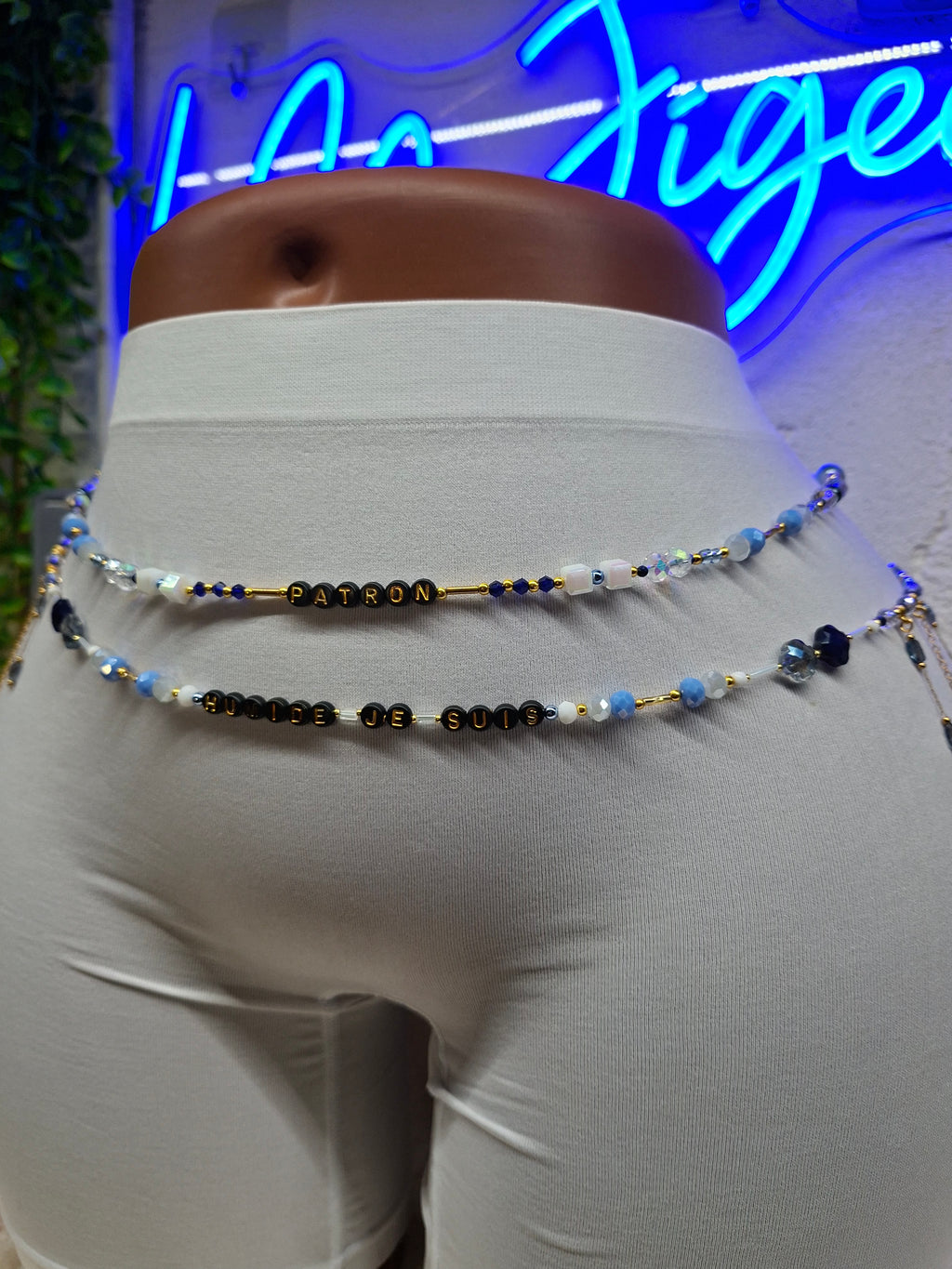 Bijou de Corps "L’OBÉISSANTE" – Parure de Taille "Patron, Humide je suis" | Chaîne de Hanches Artisanale Unique