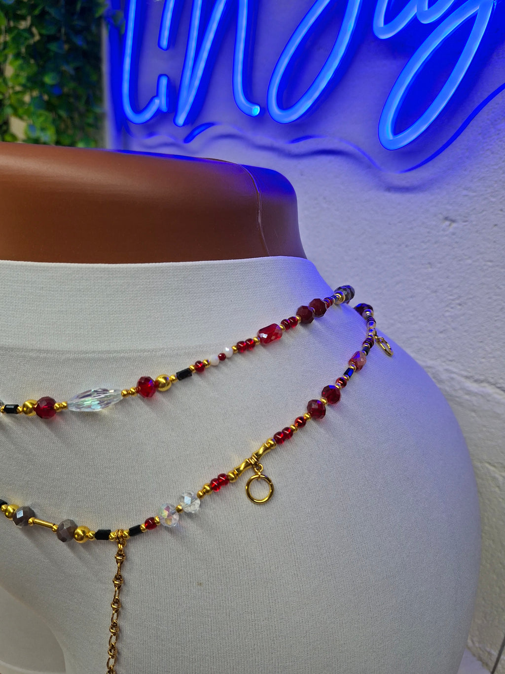 Bijou de Corps "L’INSOUMISE" – Parure de Hanches "Maître à Genou" & Chaîne de Cuisse Fétiche | Création Unique Artisanale