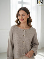 Gilet Femme Sidonie LN Jigeen - Cardigan Maille Beige Chic & Éco-responsable - L.N Jigeen 