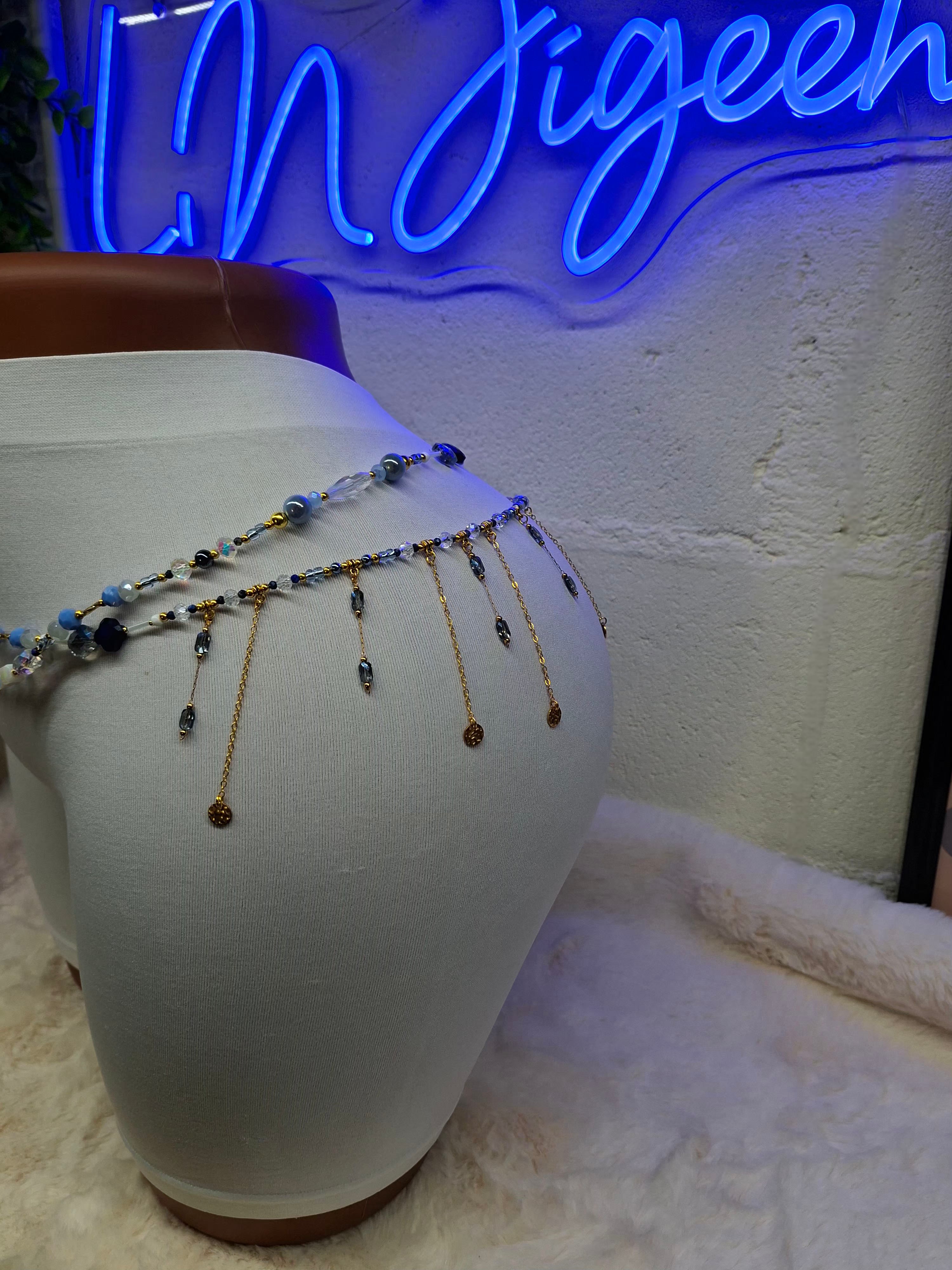 Bijou de Corps "L’OBÉISSANTE" – Parure de Taille "Patron, Humide je suis" | Chaîne de Hanches Artisanale Unique