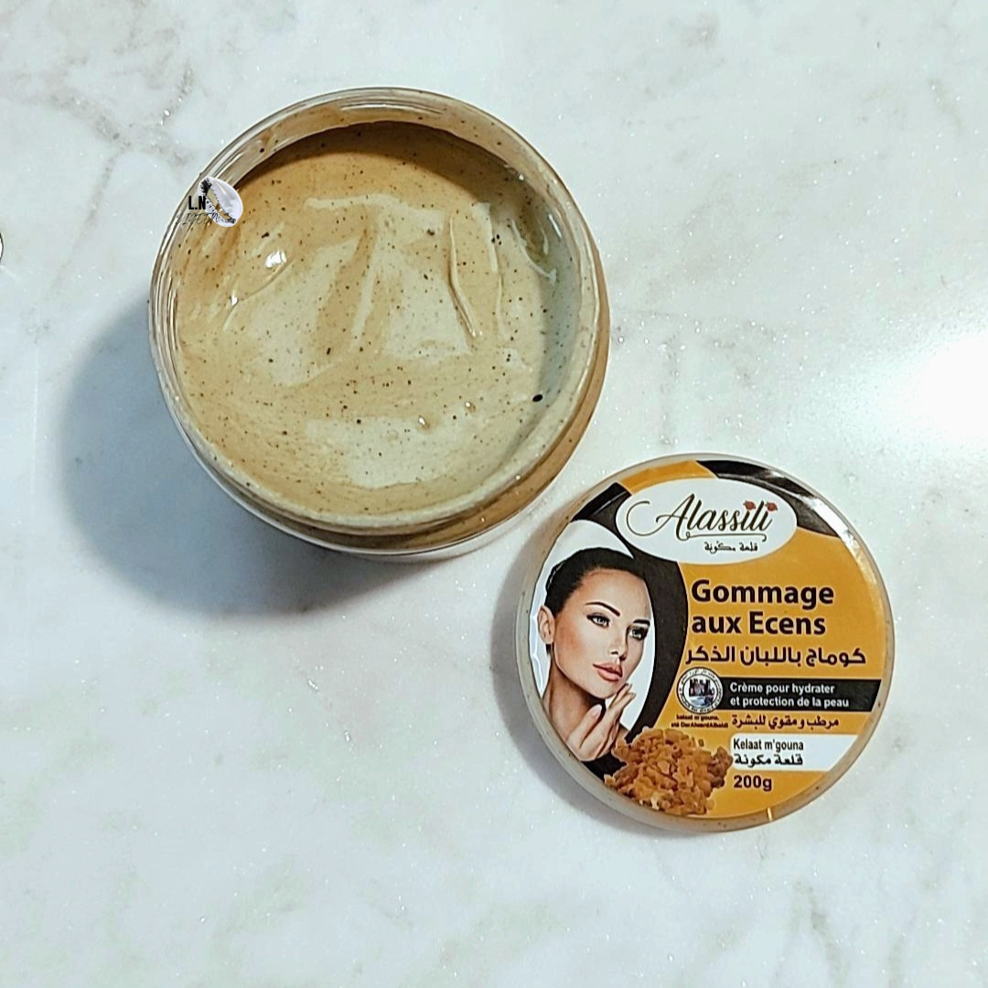 Frankincense Scrub: Natural, Moisturizing and Protective