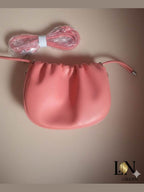 Le Sac "Clara" : Élégance et Simplicité.