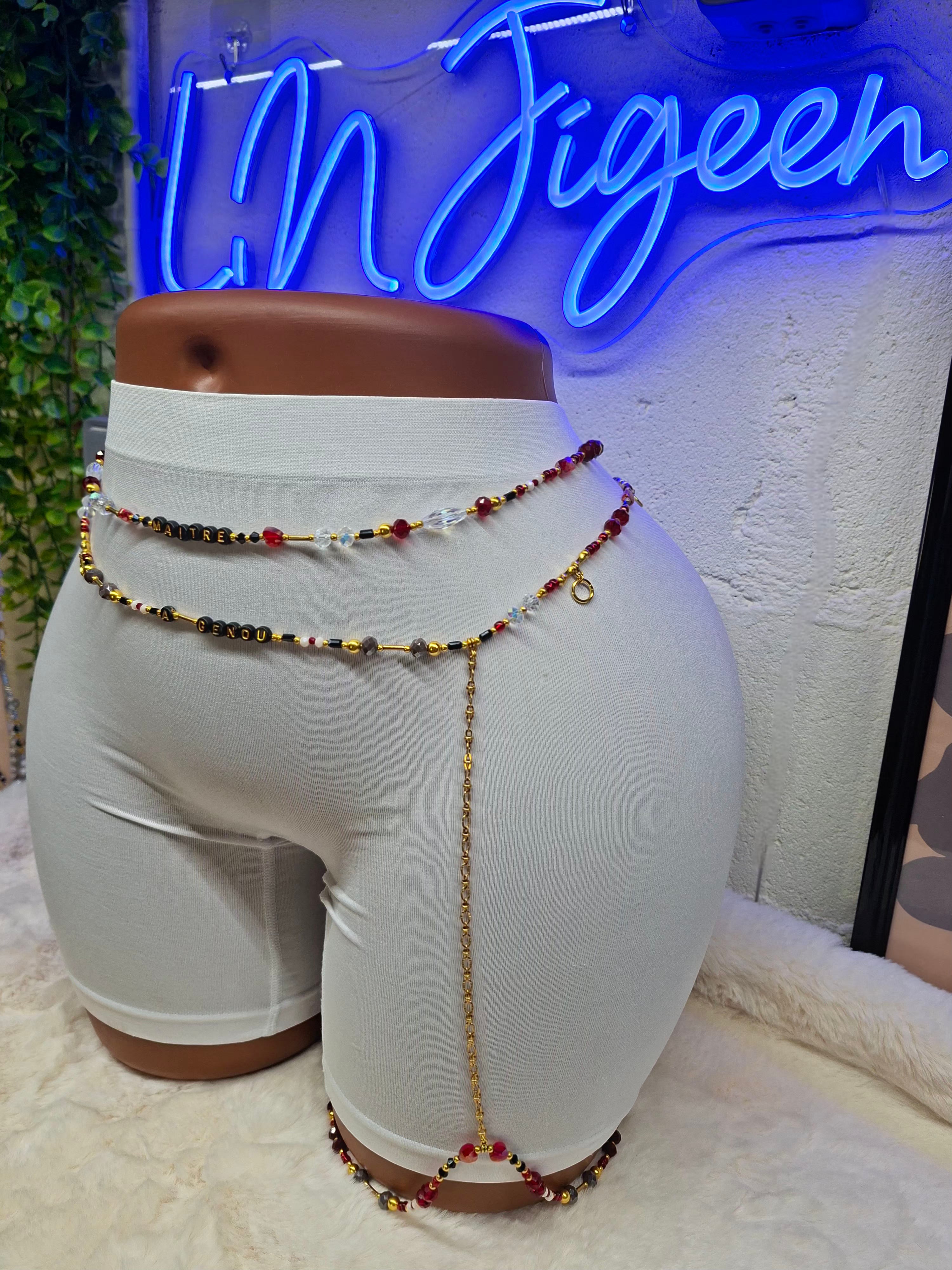 Bijou de Corps "L’INSOUMISE" – Parure de Hanches "Maître à Genou" & Chaîne de Cuisse Fétiche | Création Unique Artisanale