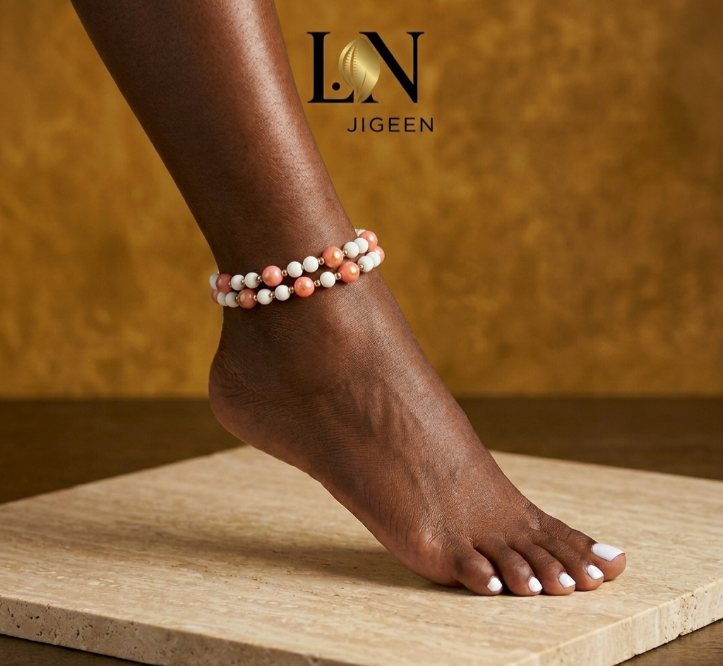 Duo de Bracelets de Cheville Fama – Ensemble Unique Perles Corail & Blanc | L.N Jigeen